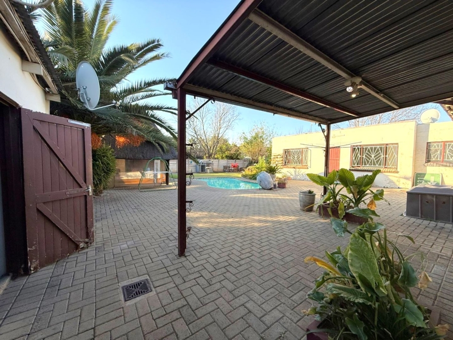 4 Bedroom Property for Sale in Wilgehof Free State